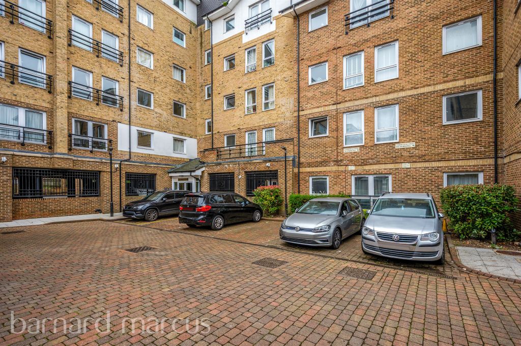 Property photo 2 of 11