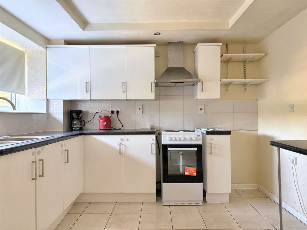 Property photo 2 of 12 Picture No. 08