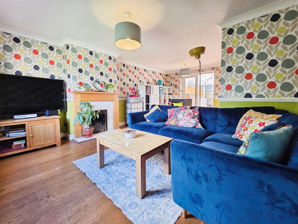 Property photo 3 of 15 Pbox-Img.Jpg