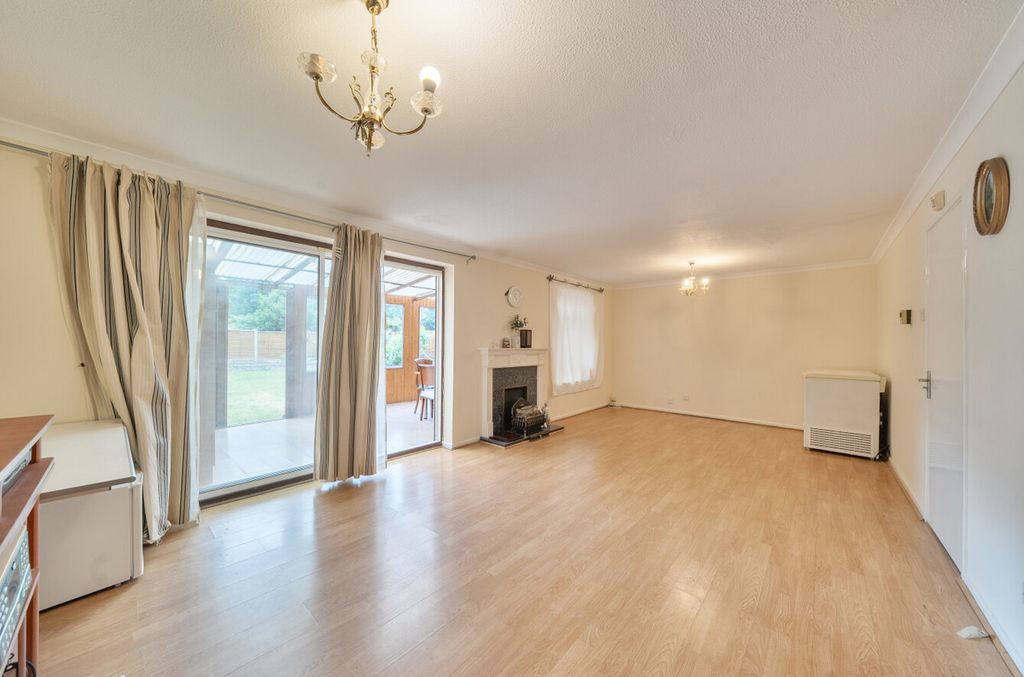 Property photo 2 of 15