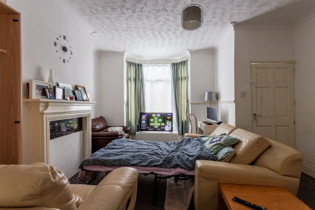 Property photo 3 of 17