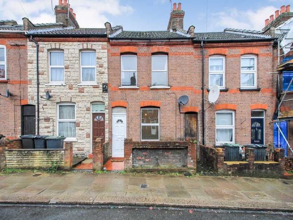 Property photo 1 of 11