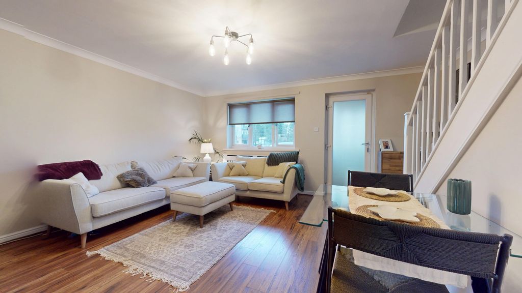 Property photo 1 of 19 4895941