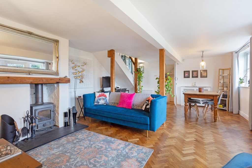 Property photo 2 of 23 Sitting/Dining Room