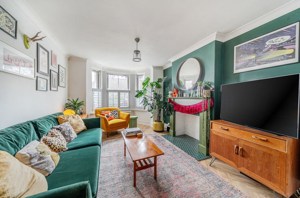 Property photo 2 of 17 1441105-13-69Df83...