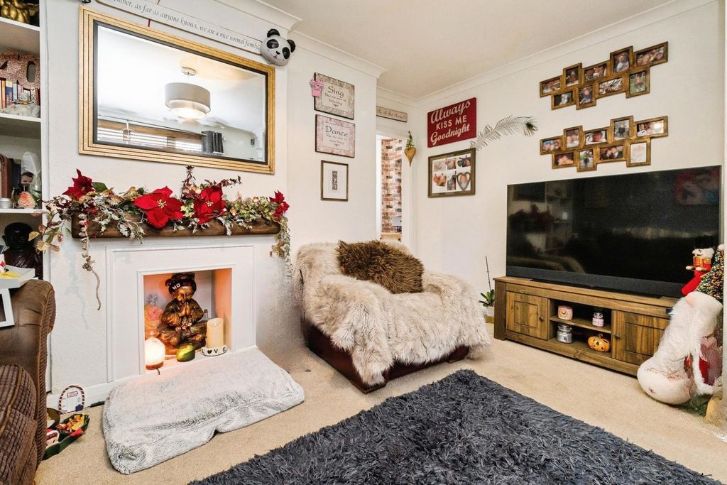 Property photo 3 of 13 Pbox-Img.Jpg