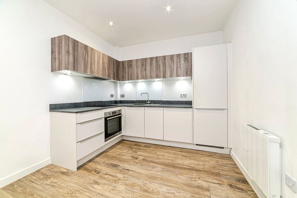 Property photo 3 of 18 Internal View