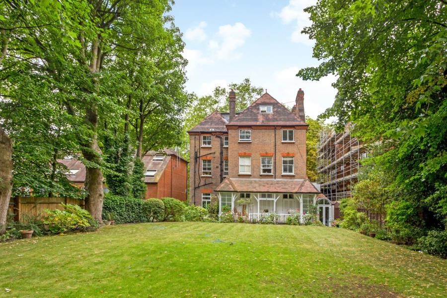 Property photo 1 of 11