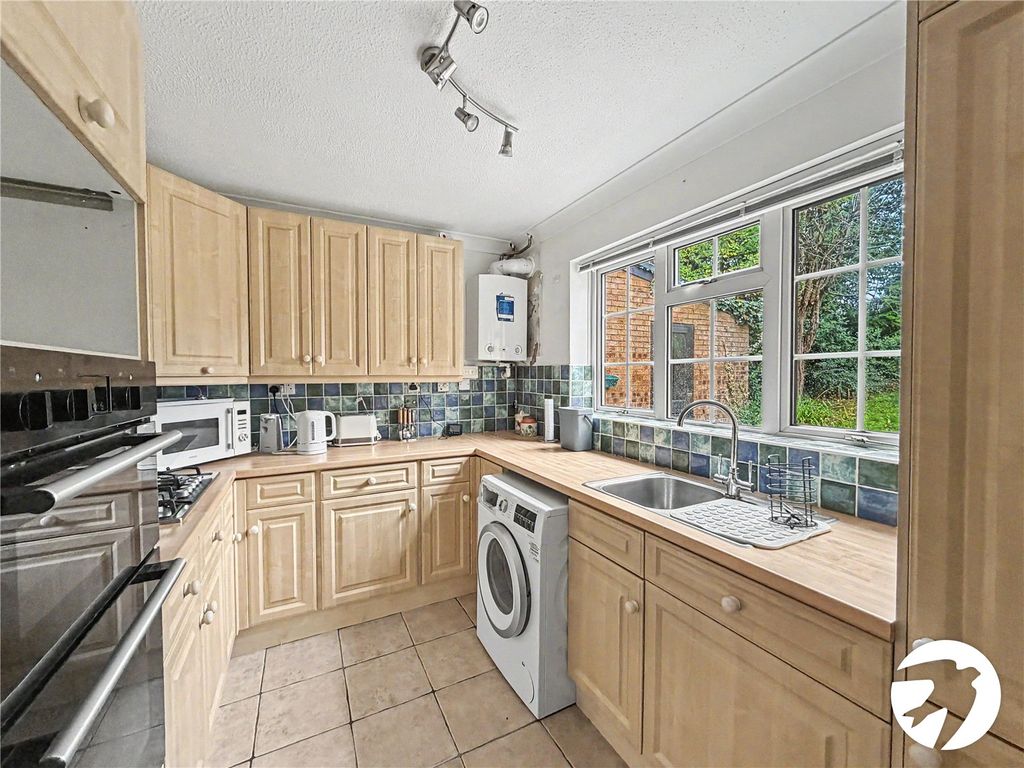 Property photo 3 of 13 Picture No. 31