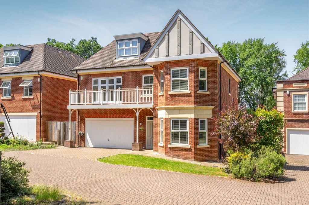 Property photo 1 of 17