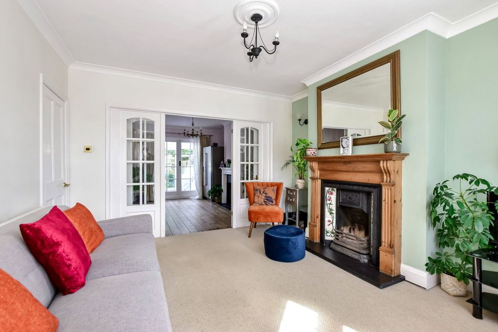 Property photo 3 of 21