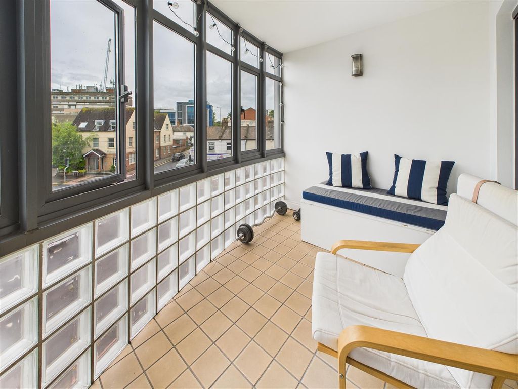 Property photo 3 of 14