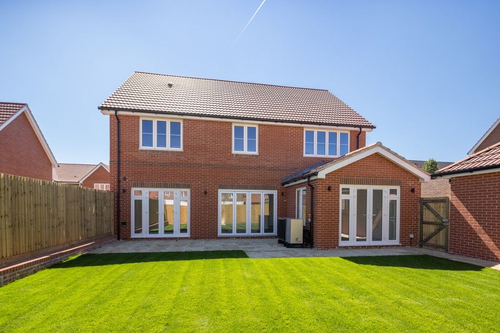 Property photo 2 of 14 5 Bedroom Houses For Sale Newbury