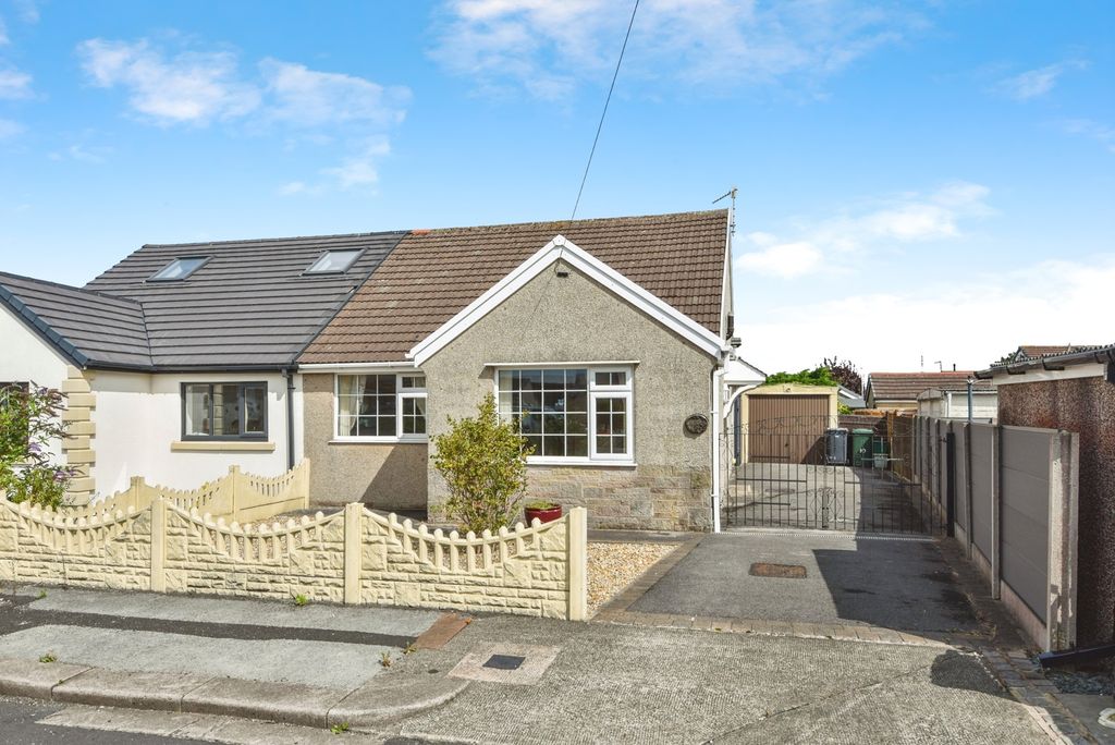 Property photo 1 of 17 Photo