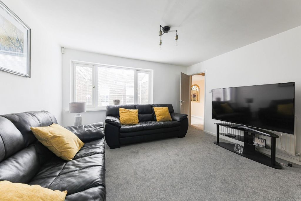 Property photo 2 of 19 Living Room