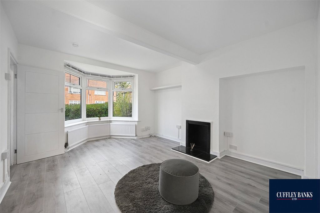 Property photo 1 of 11 Picture No. 01