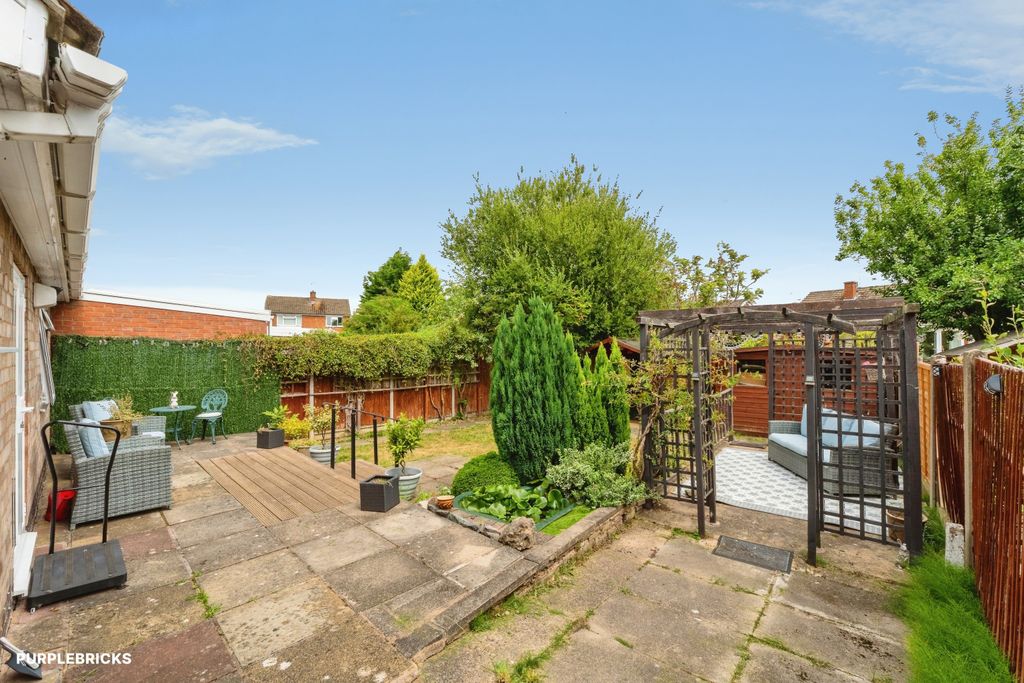 Property photo 2 of 17