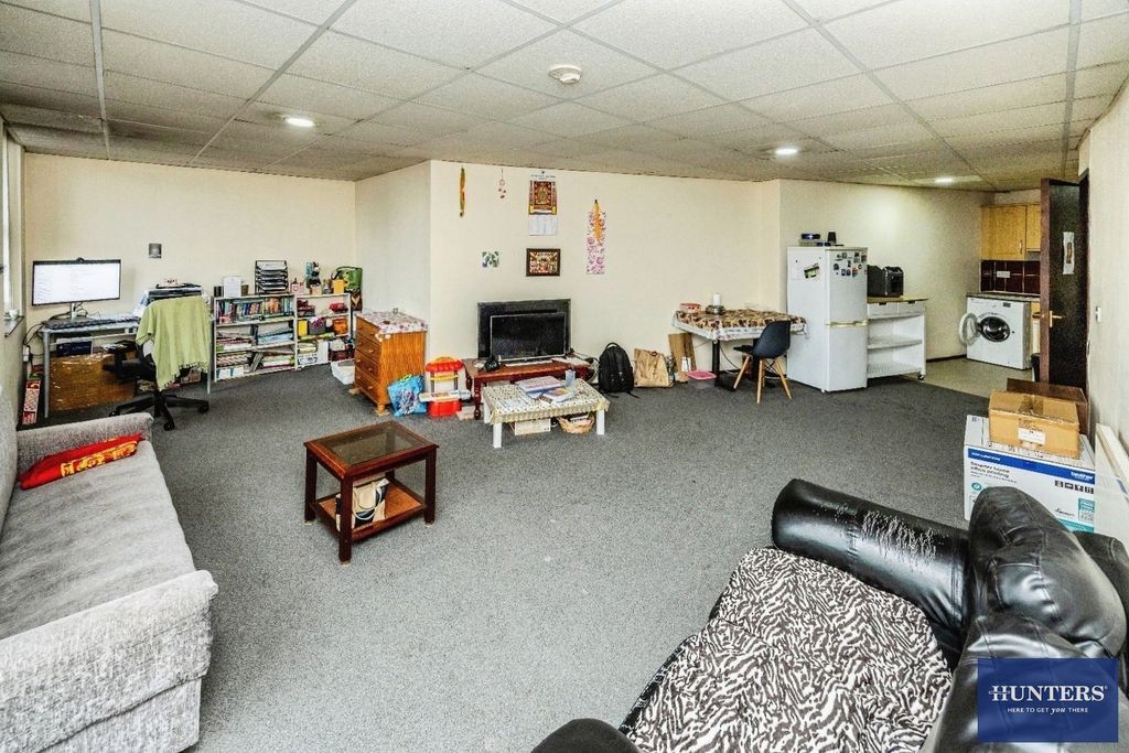 Property photo 3 of 15 Pbox-Img.Jpg