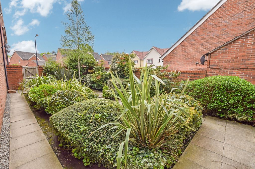 Property photo 2 of 12 Picture No. 03