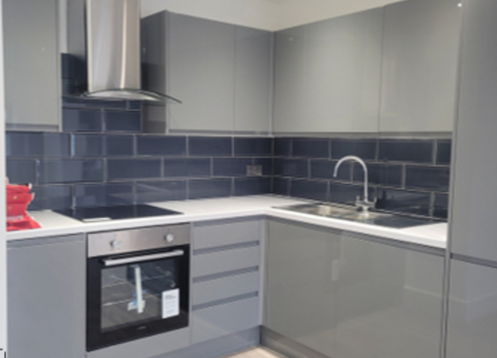 Property photo 3 of 8