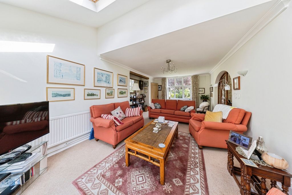 Property photo 2 of 24 Pbox-Img.Jpg