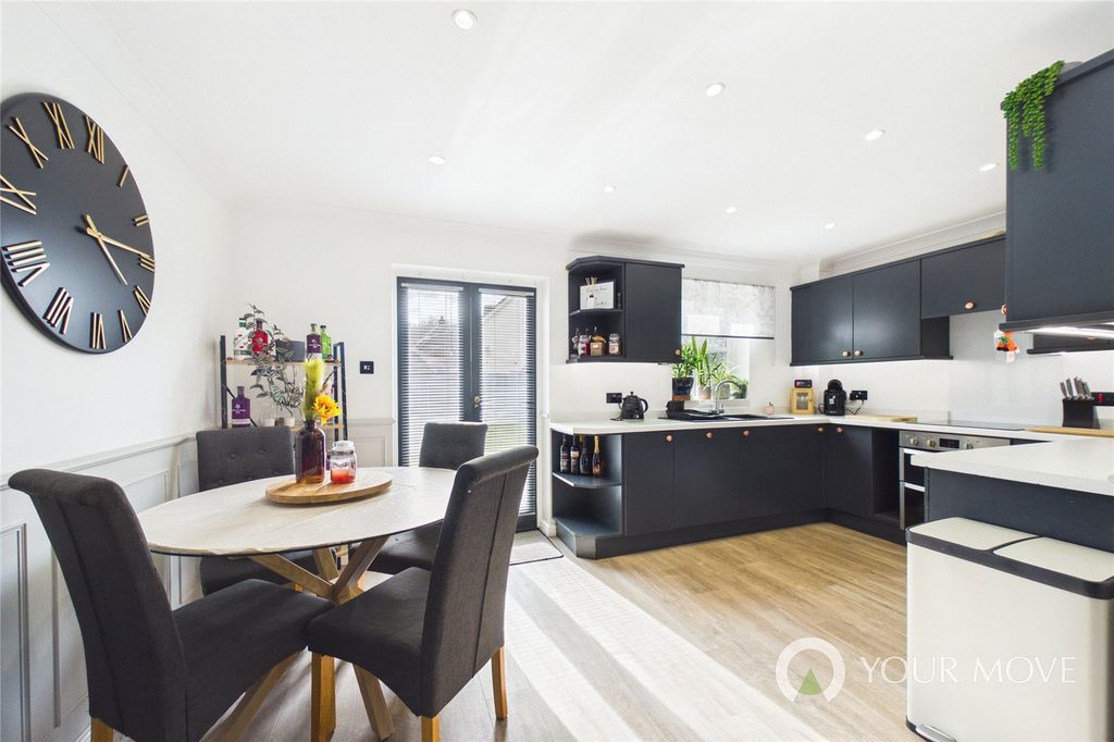 Property photo 3 of 17 Picture No. 04