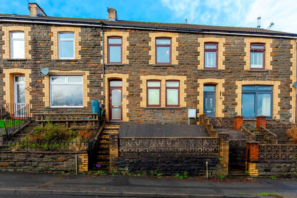 Property photo 1 of 25