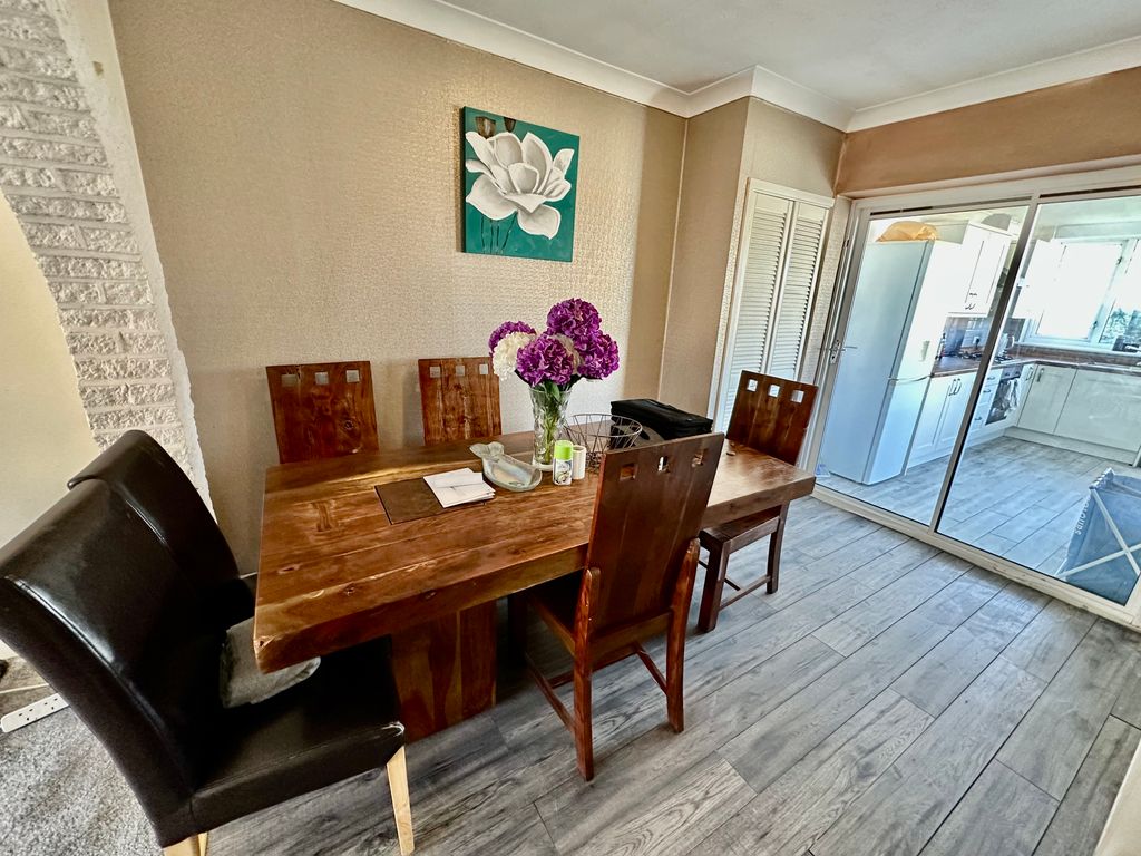 Property photo 3 of 21 Img_8605