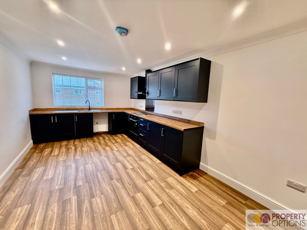 Property photo 1 of 11 Image 2