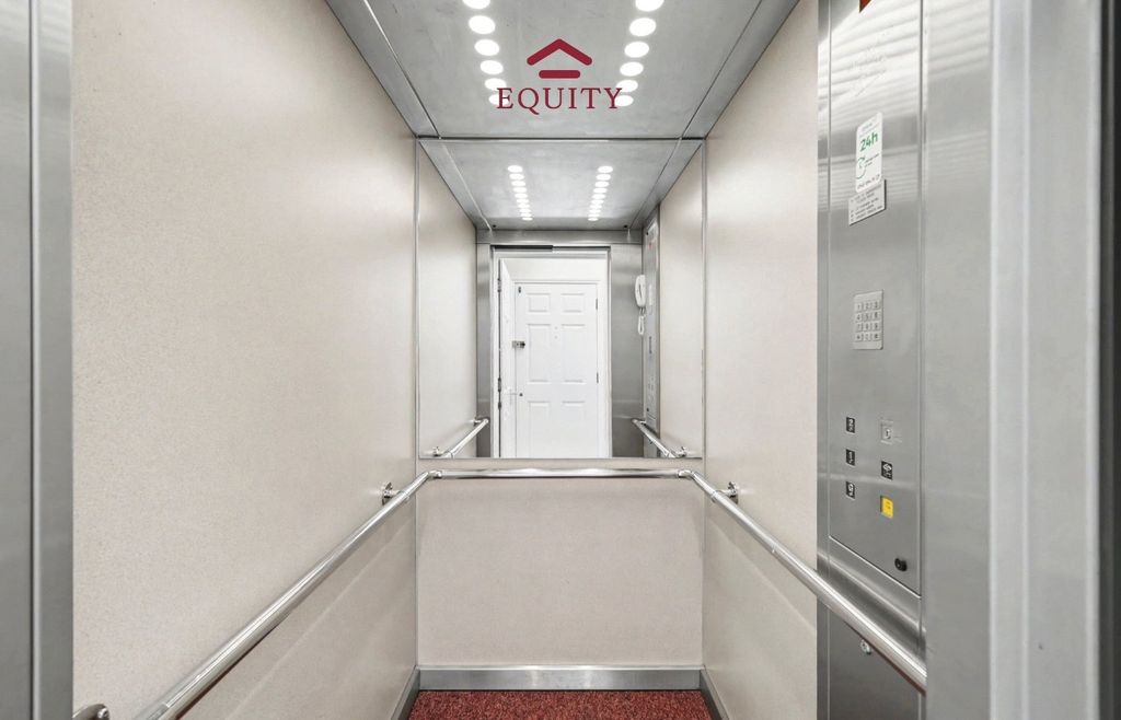 Property photo 3 of 29 Picture No. 24