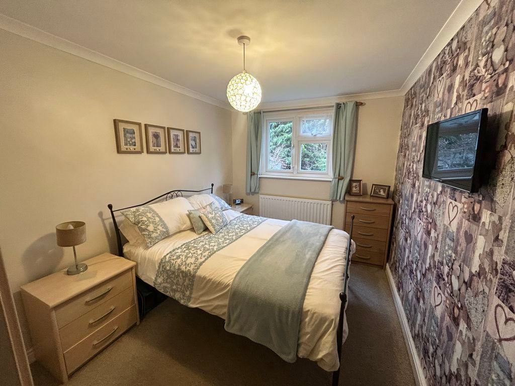 Property photo 2 of 17 Photo 1