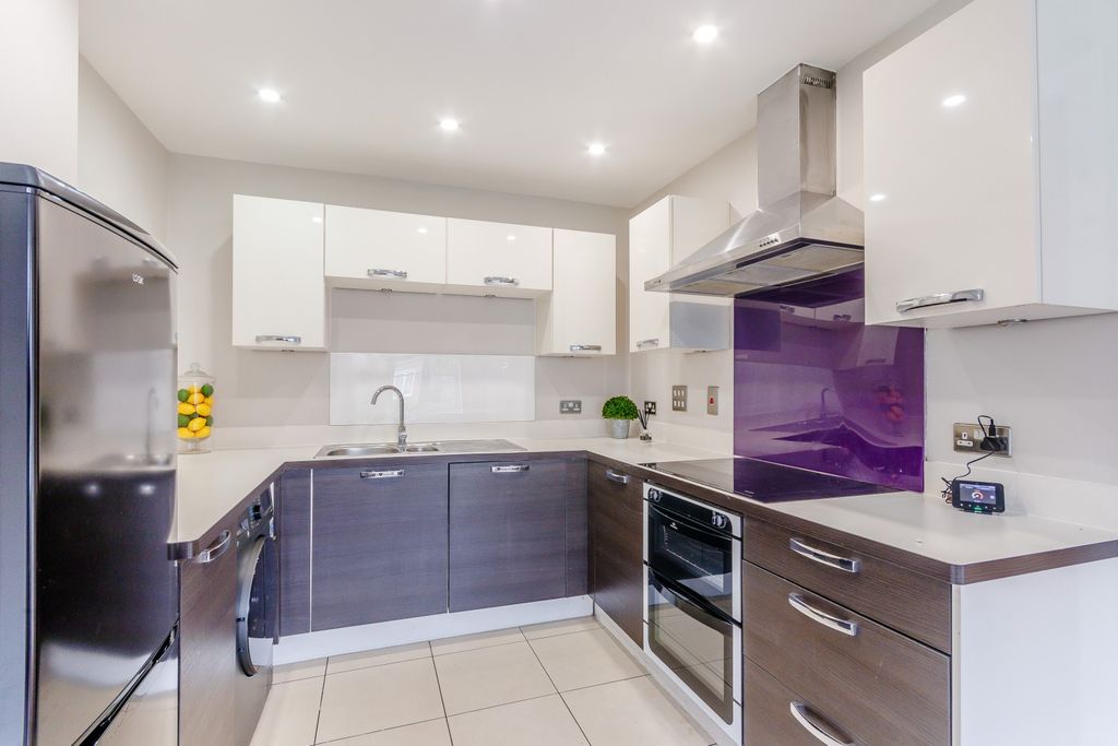 Property photo 3 of 9 Kitchen/Breakfast Ro