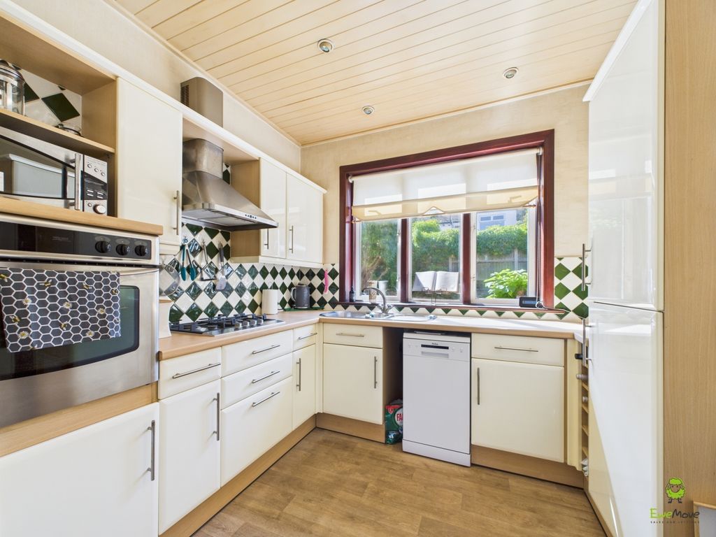 Property photo 3 of 11 Presented By Kevin At Ewemove Bexleyheath And Dart
