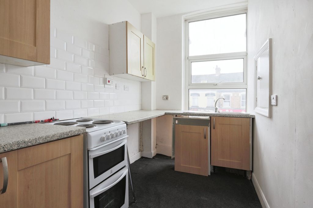 Property photo 2 of 5 3586965