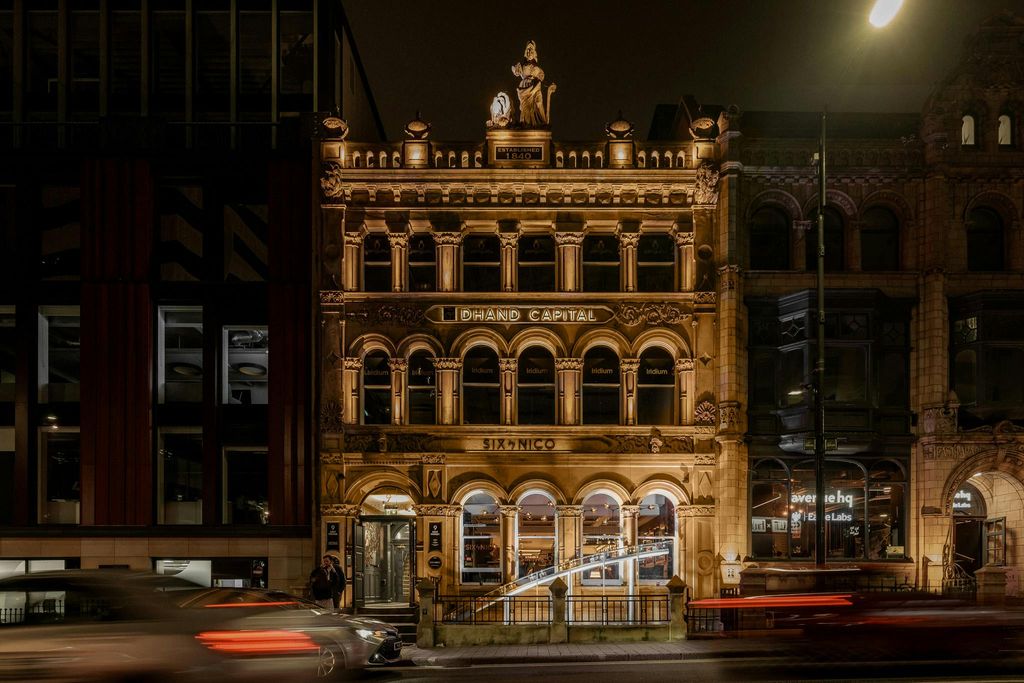 Property photo 1 of 3 East Parade Night 1.Jpg