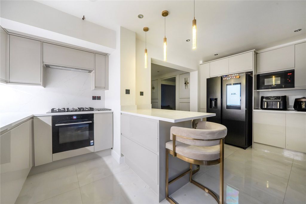 Property photo 2 of 18 Picture No. 03