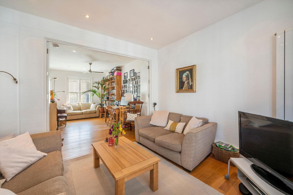 Property photo 3 of 14 Image