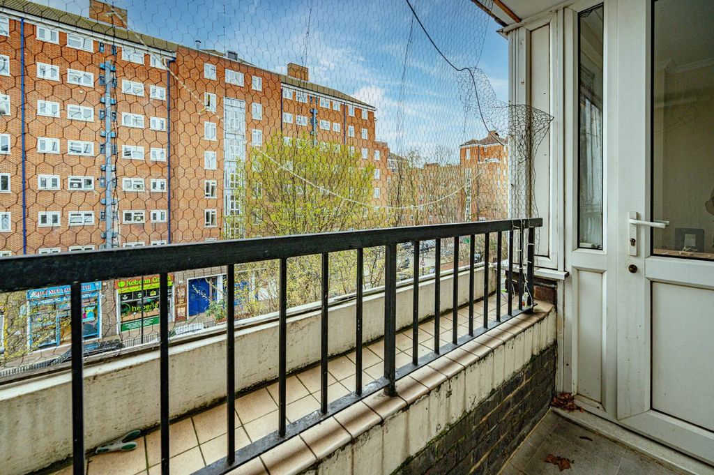 Property photo 3 of 9