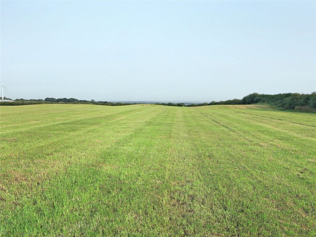 Property photo 2 of 4 Picture No. 04