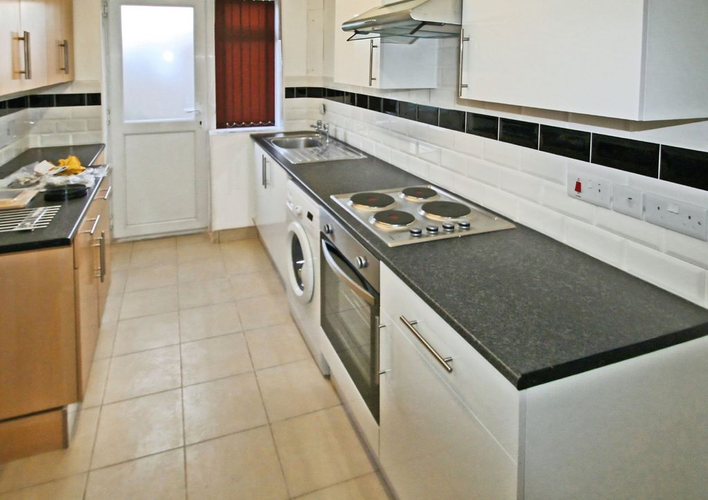 Property photo 3 of 7 Kitchen Angle 2