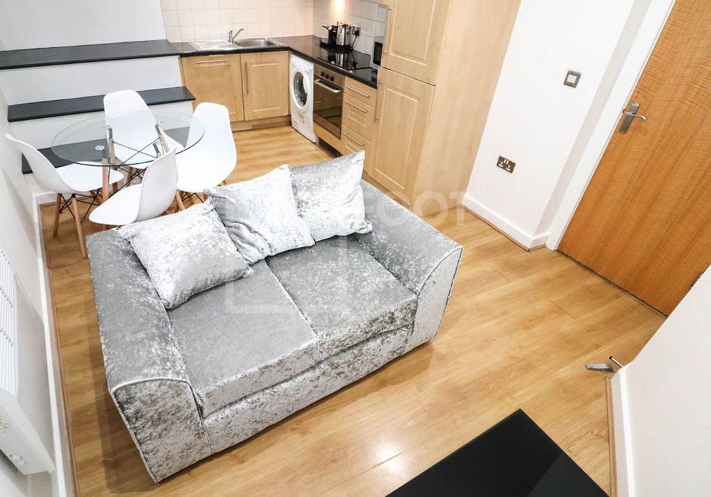 Property photo 1 of 27