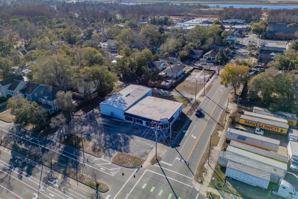 Property photo 1 of 29