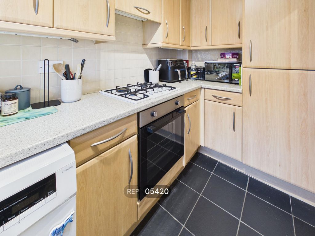 Property photo 3 of 13 Kitchen