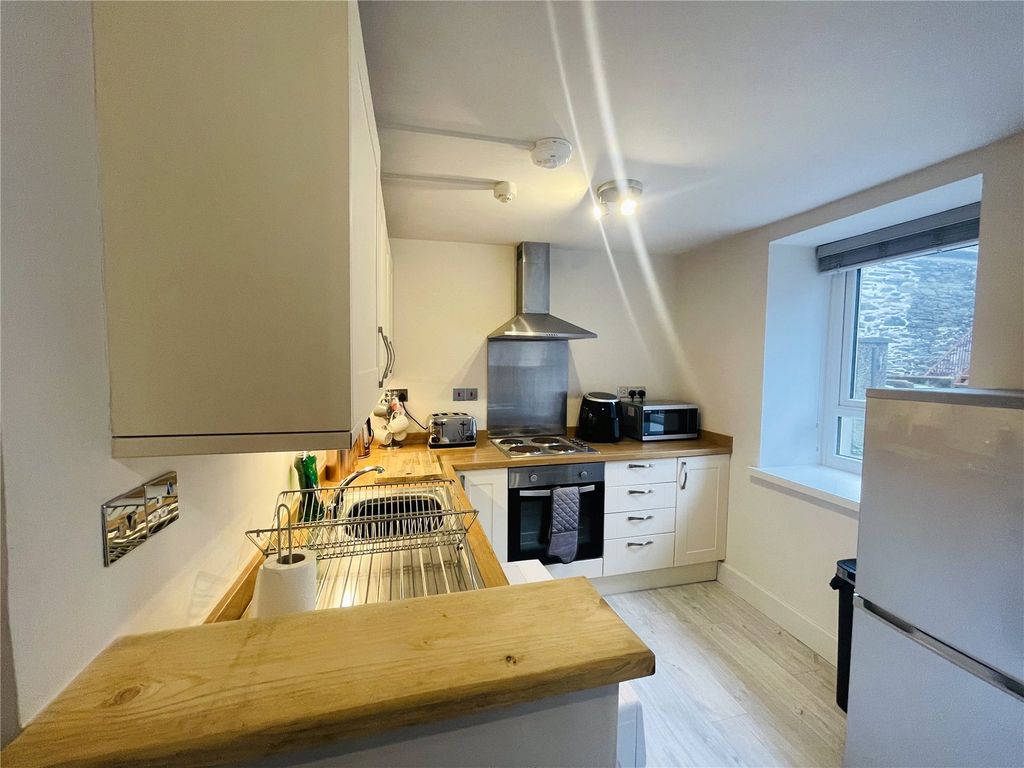 Property photo 2 of 13 Picture No. 05