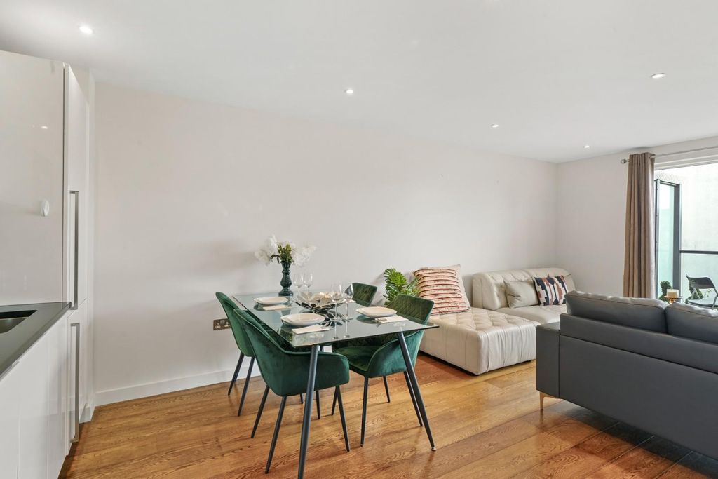 Property photo 2 of 7 Abbey Road 2.Jpg