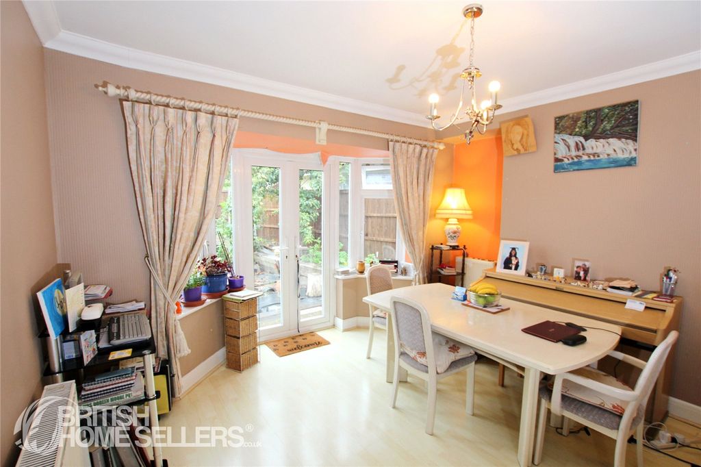 Property photo 3 of 16 Picture No. 03