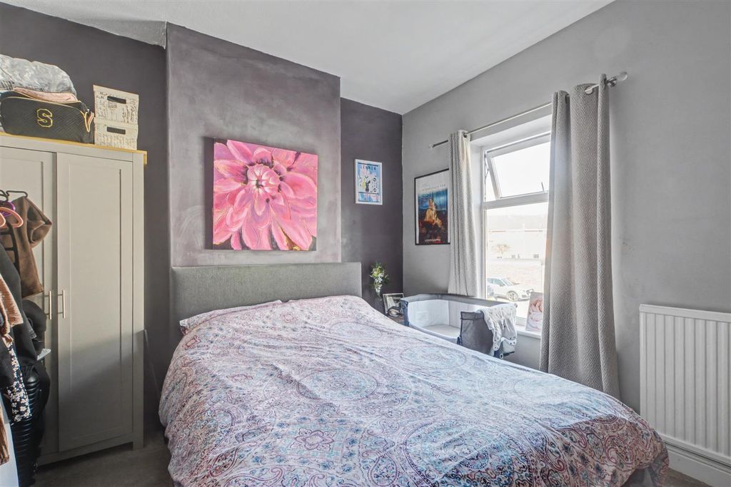 Property photo 3 of 9 Bedroom 1_2.Jpeg