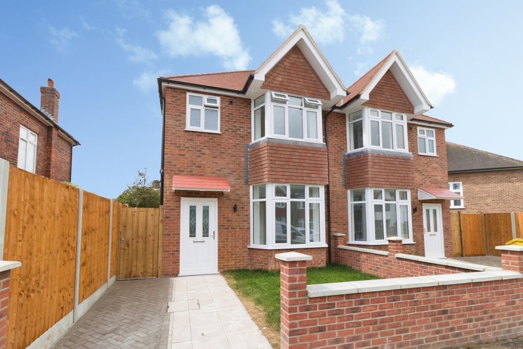 Property photo 1 of 20 Pbox-Img.Jpg
