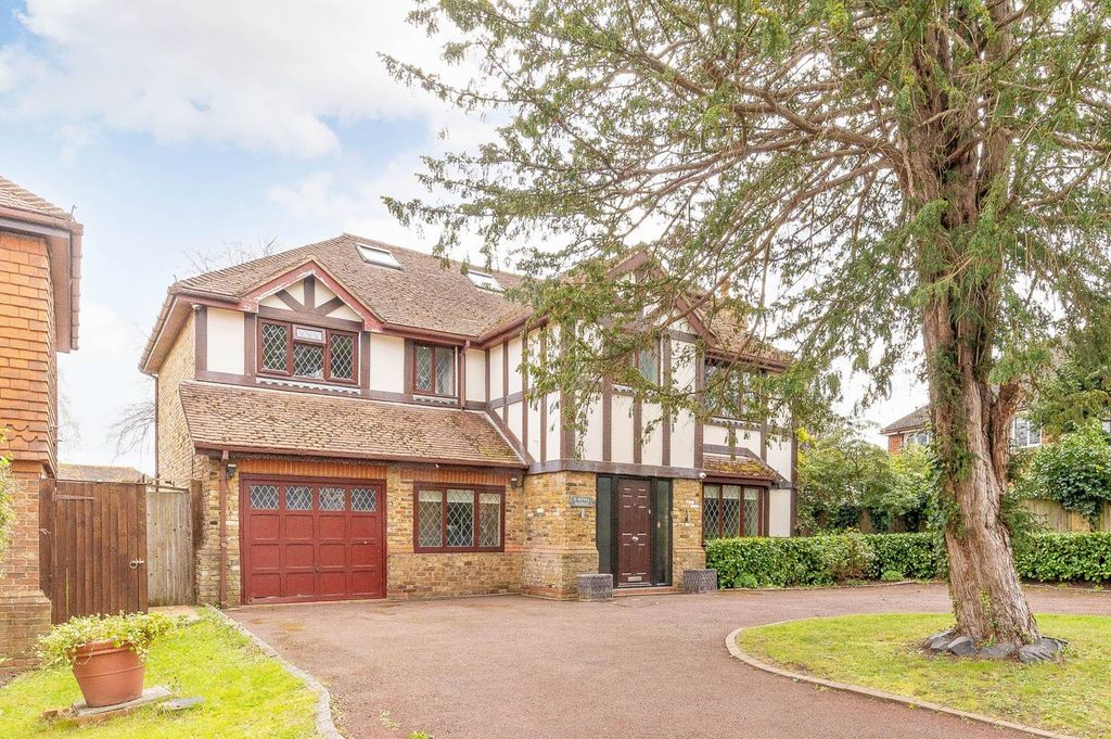 Property photo 1 of 16