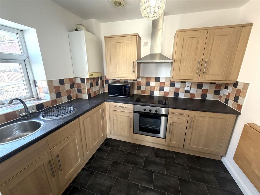 Property photo 2 of 5 c2.Jpg